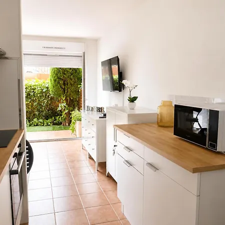 Apartament En Rez De Jardin - Le Juvenal Fréjus